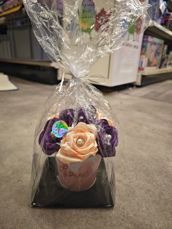 Mini Blumenstrauß lila rosa Mini Blumenstrauß lila rosa