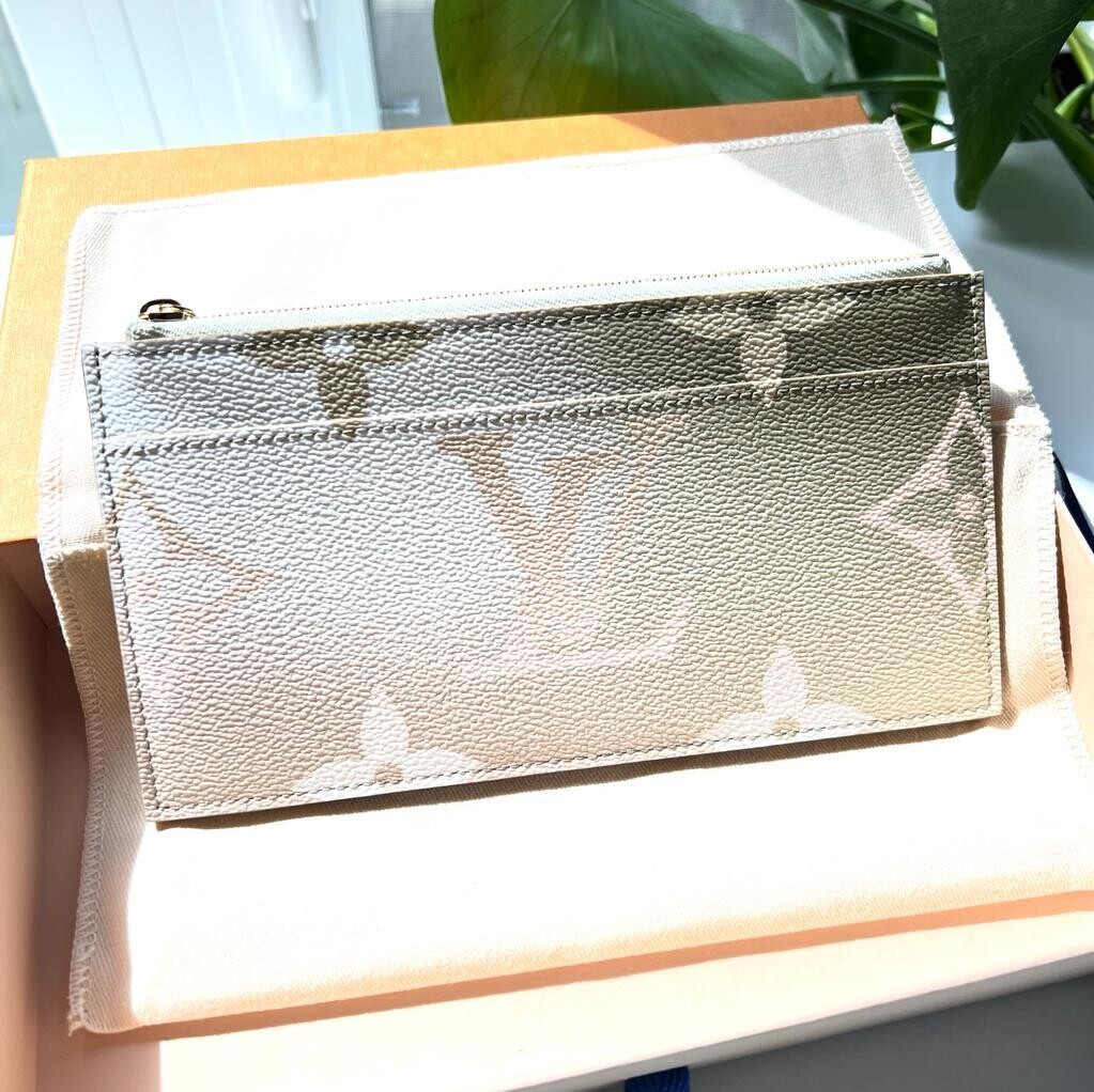 Slim Purse