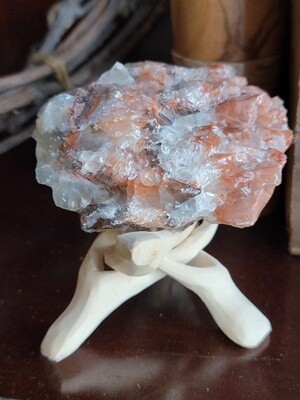 Wooden Tripod Stand - Natural Finish