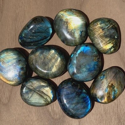 Black Valentines Box - Labradorite