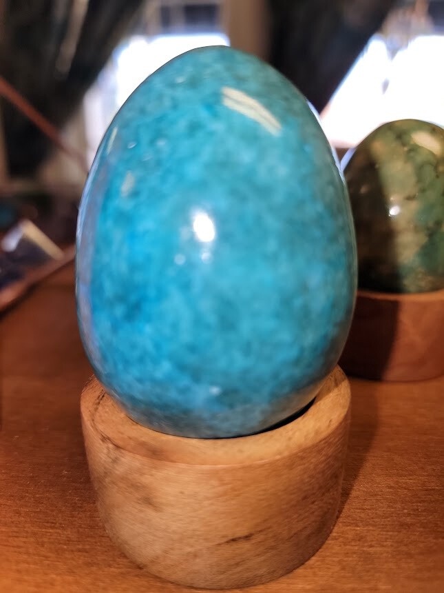 crystal eggs, Color: Blue
