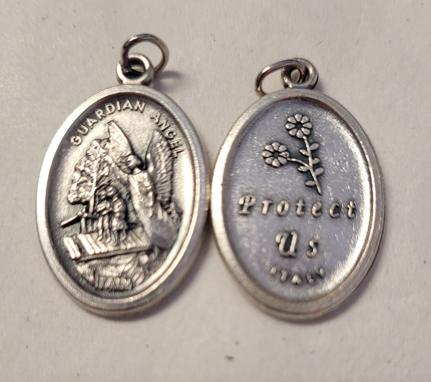 Charm/Religious Medal, Type: Guardian Angel
