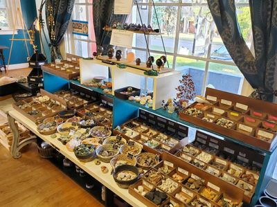 Sacred Earth Gems &amp; Celestial Stones