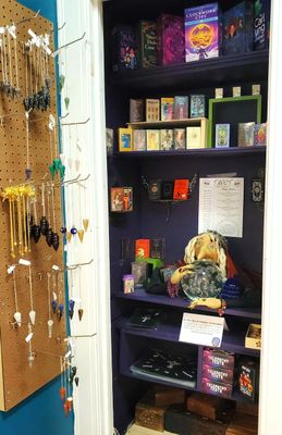 Madam Snickerdust&#39;s Enchanted Cabinet