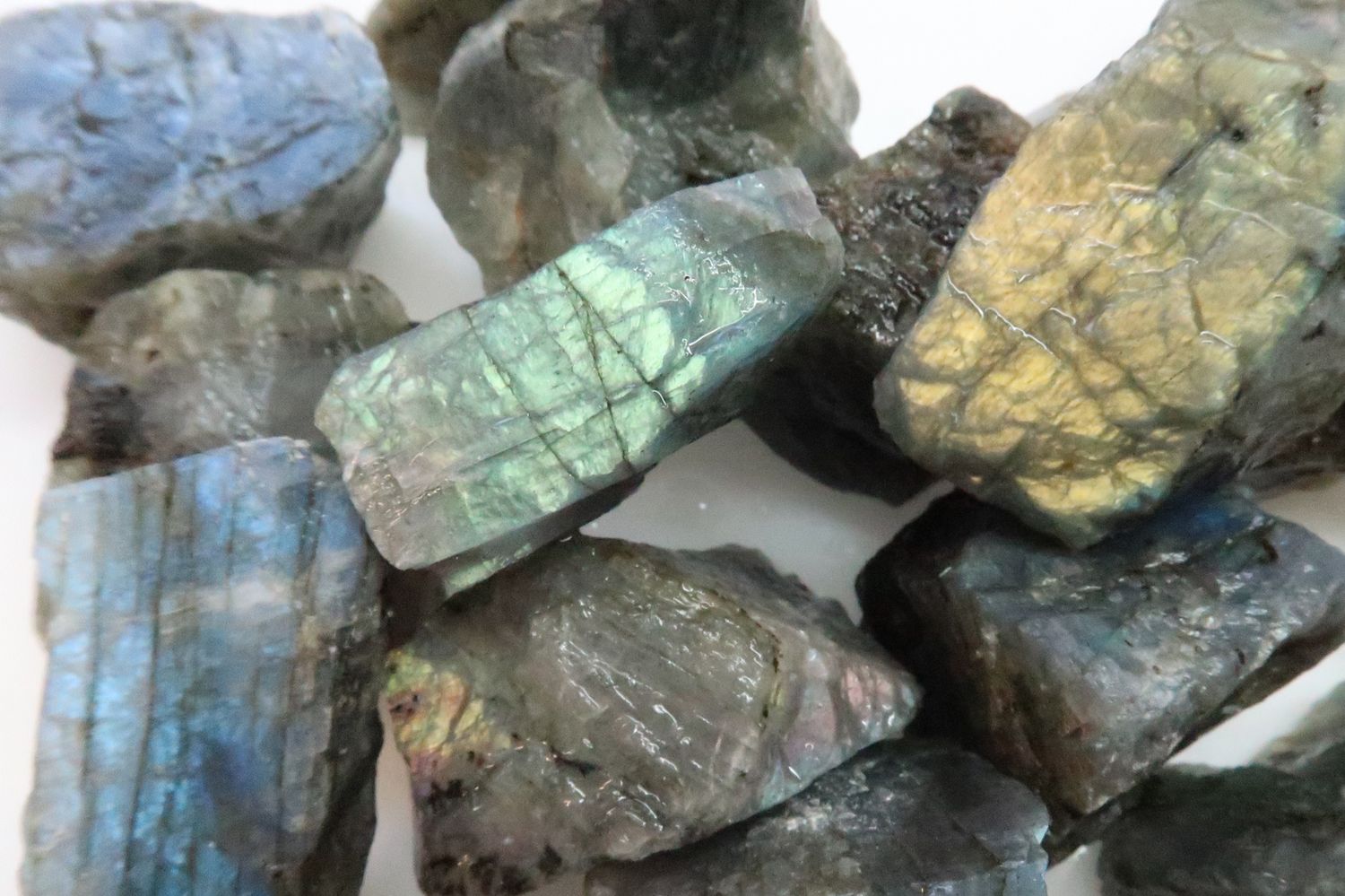 Labradorite, Material: Rough