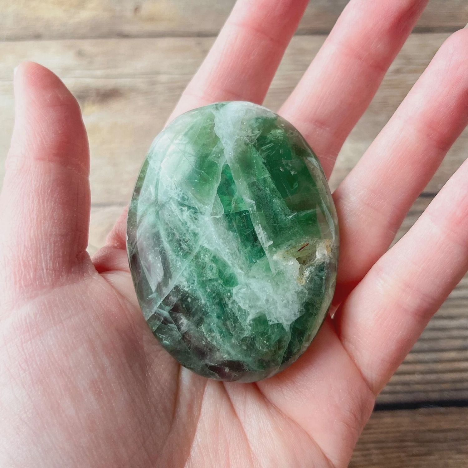 Palm Stone, Material: Green Aventurine