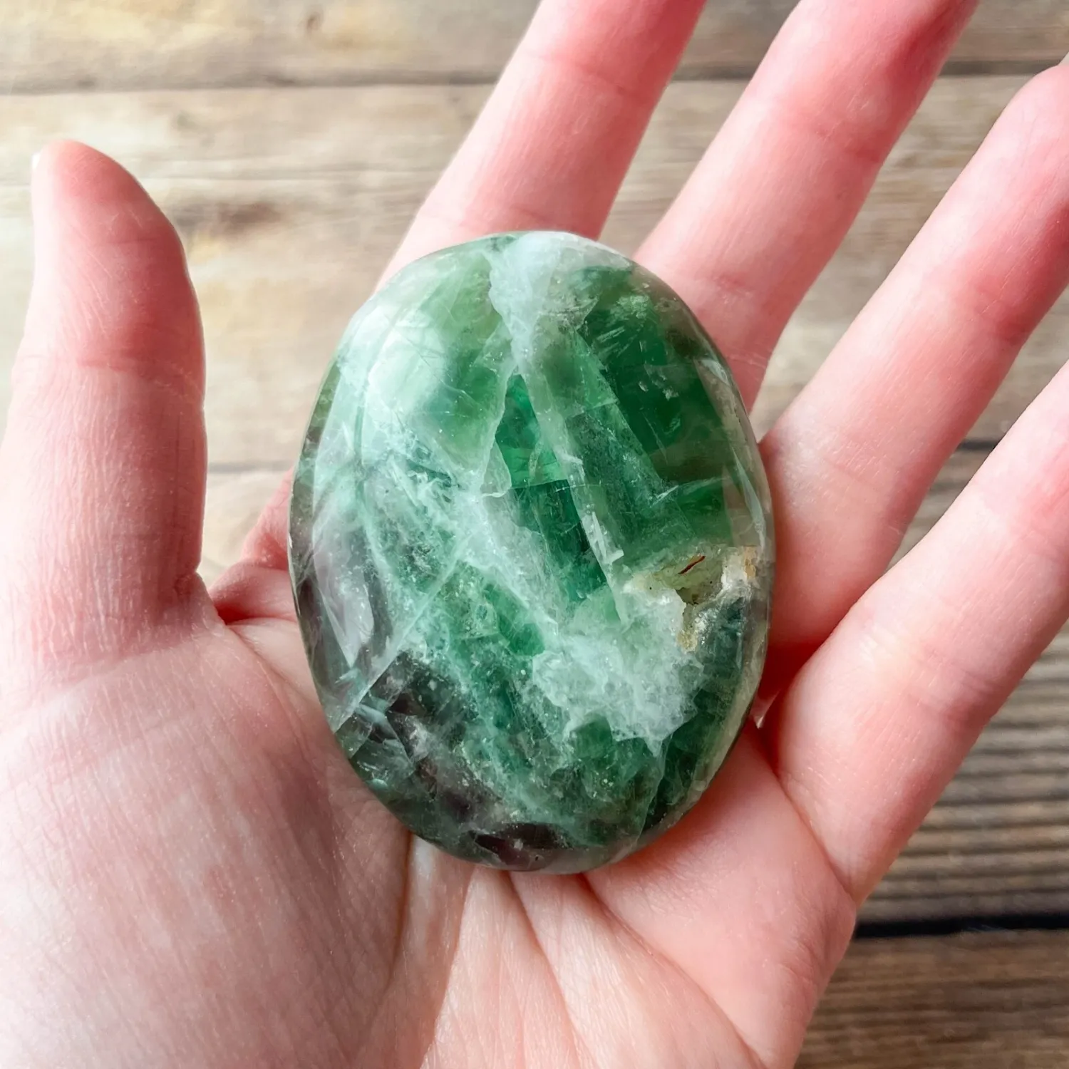 Palm Stone, Material: Green Aventurine