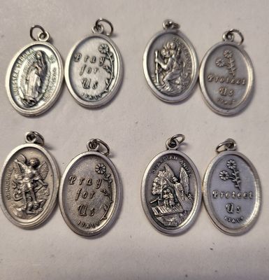 Charm/Religious Medal