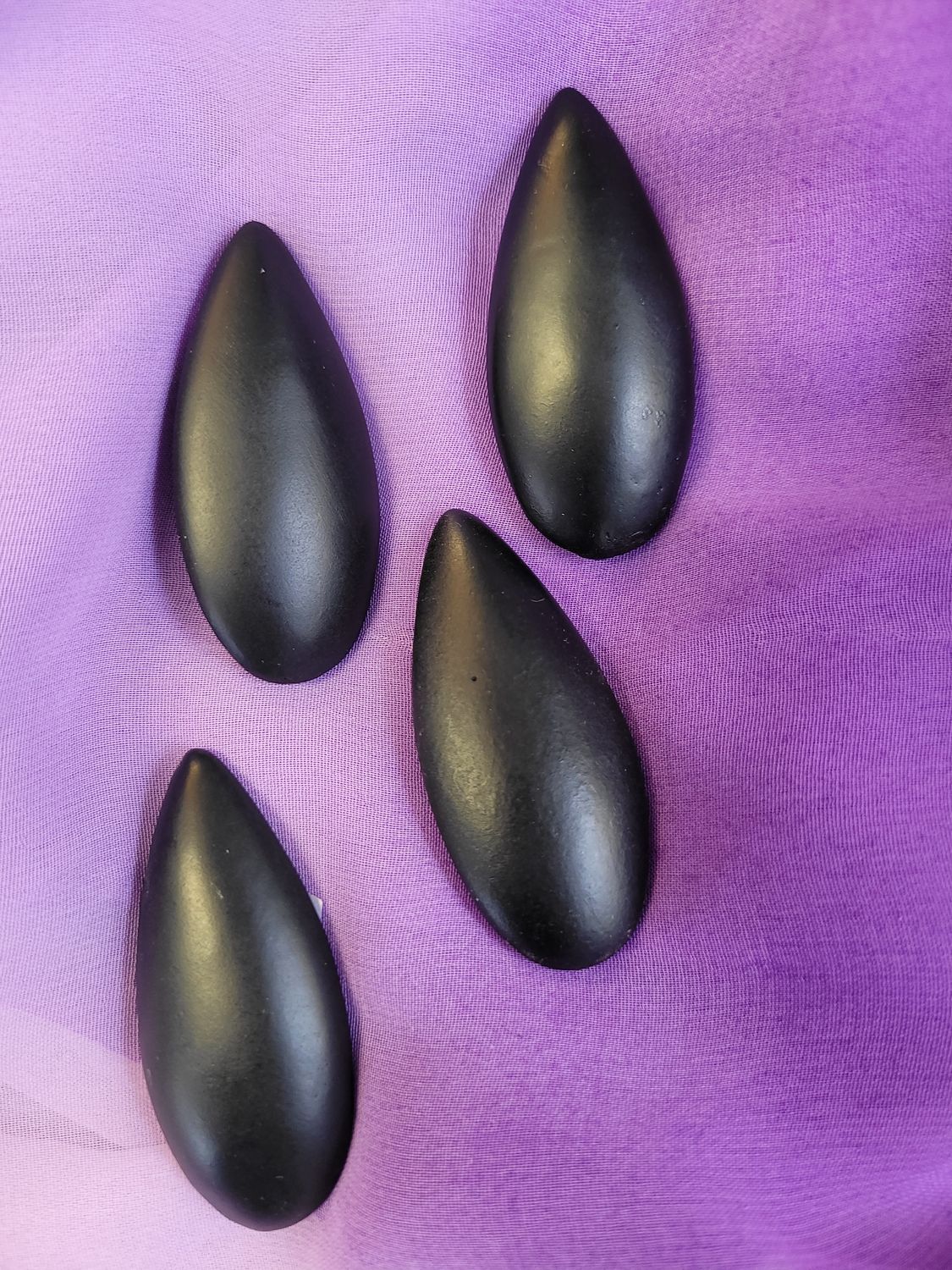 Black Teardrop shape palm stone