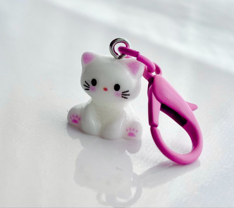 Sitting Kitty