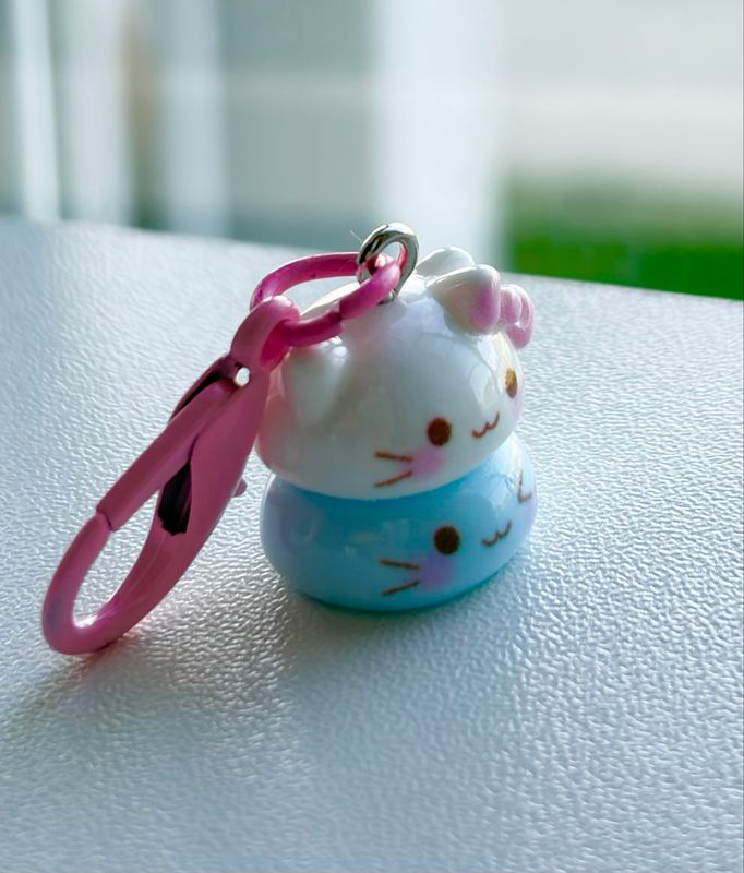 Hello Kitty Macaron Blue