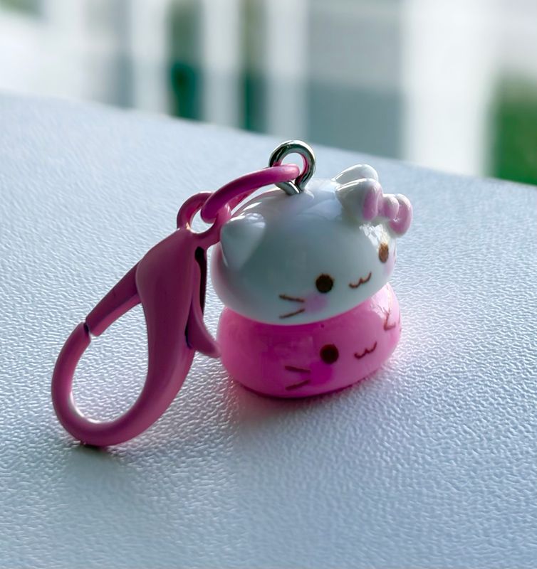 Hello Kitty Macaron Pink