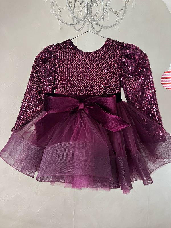 Robe à sequins en velours manches longue -Juliette D’hiver Robe à sequins en velours manches longue -Juliette D’hiver