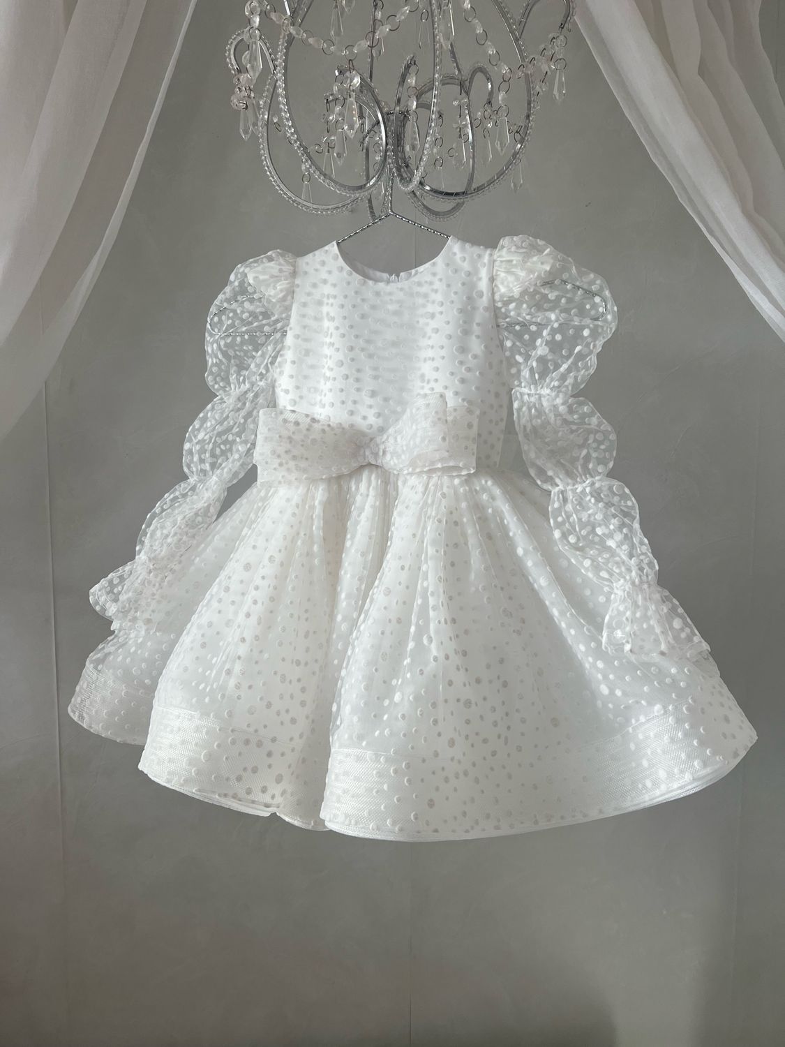 Robe de cérémonie fille Anastasia  blanche avec noeuds 