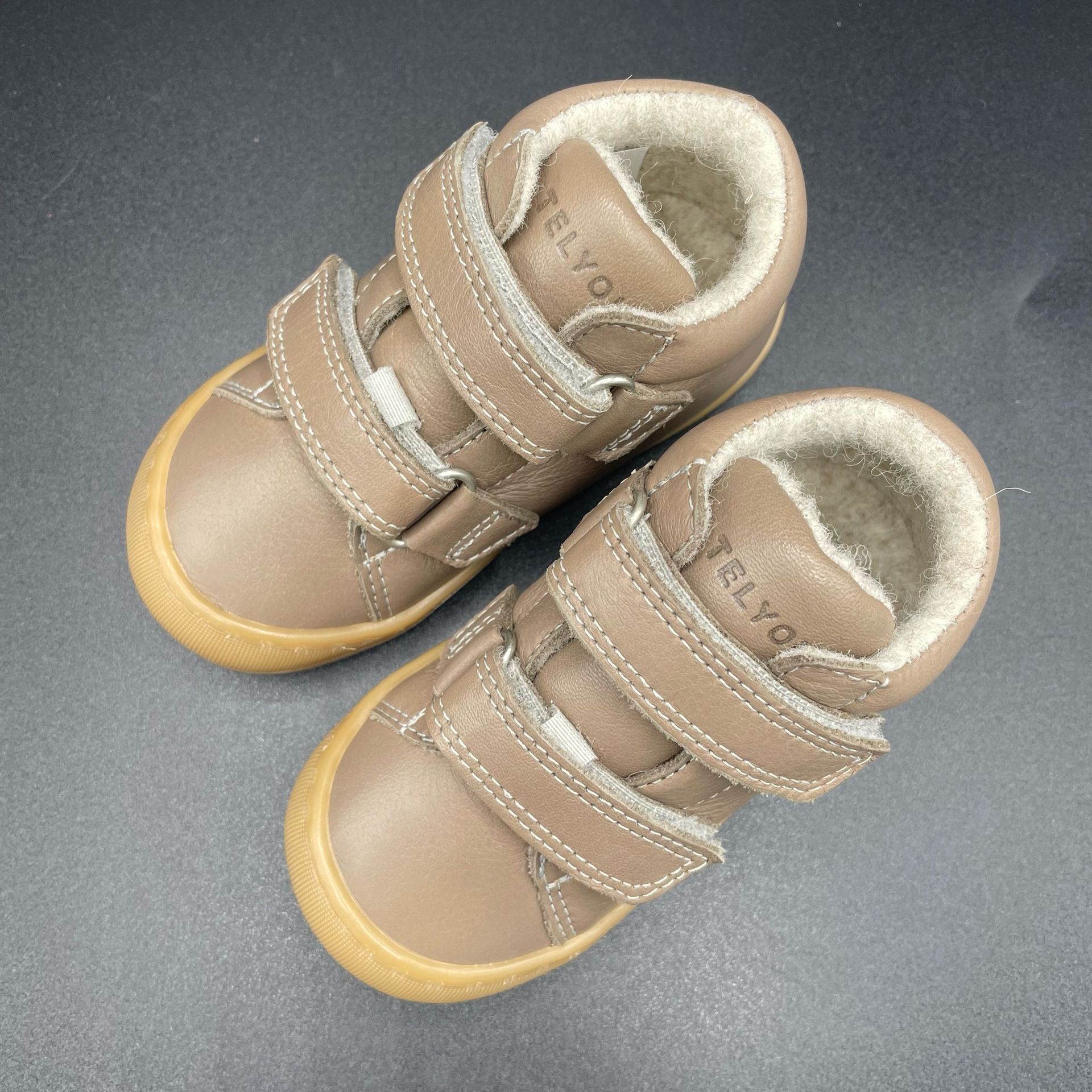 Telyoh Lauflerner-  grey ~ Fleecefutter