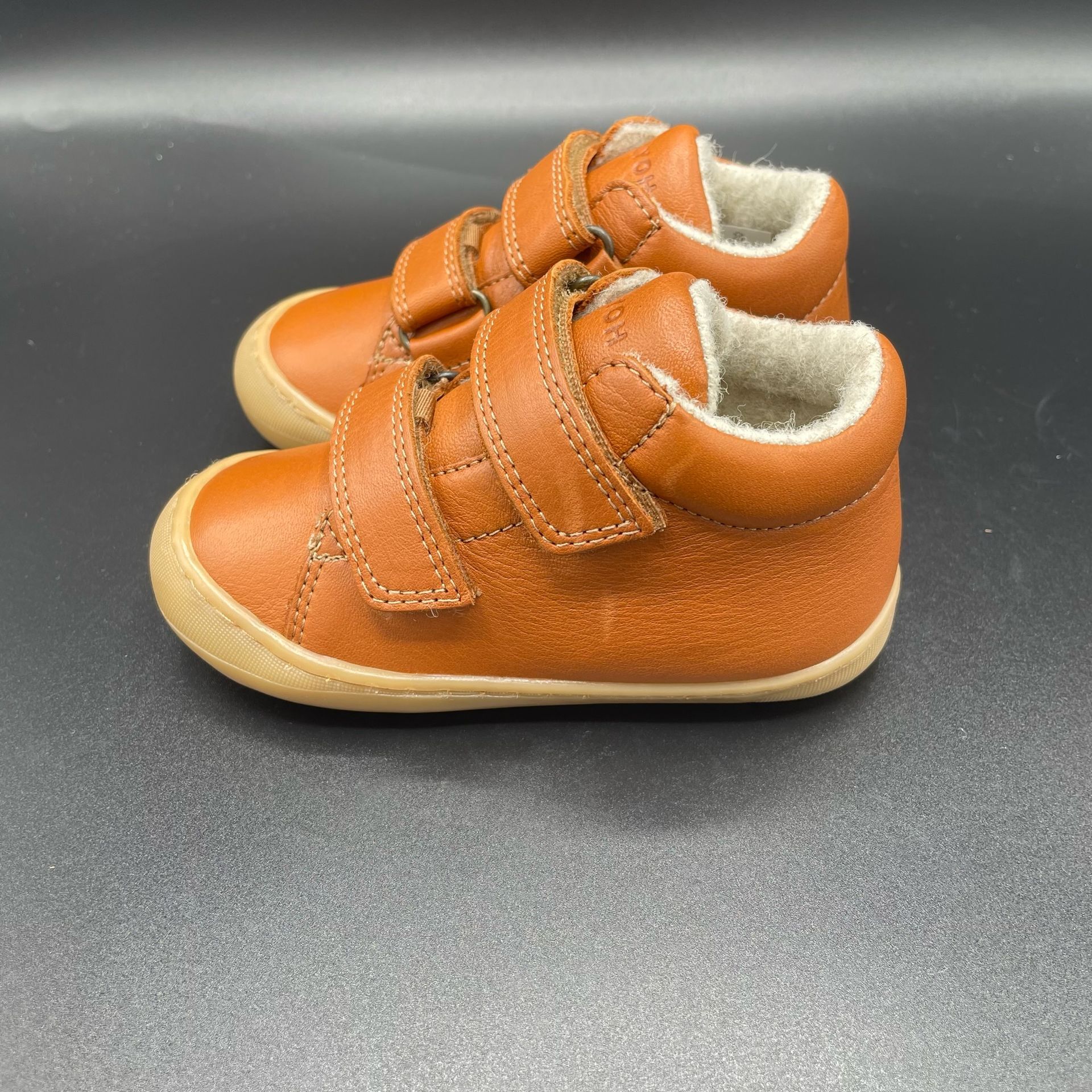 Telyoh - Lauflerner Klettverschluss- Cognac ~ Fleecefutter