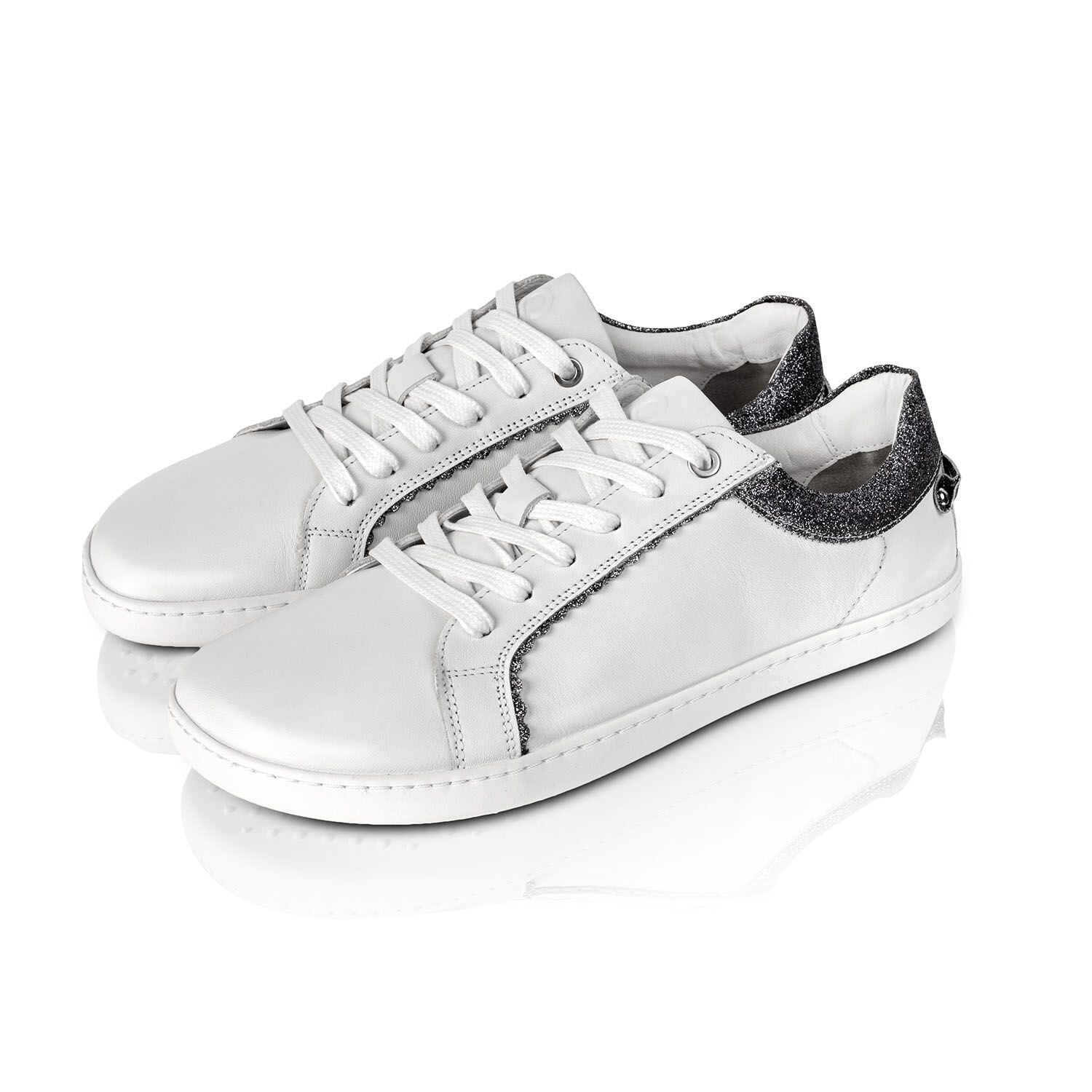 Shapen | feelin chic Sneaker | white glitter