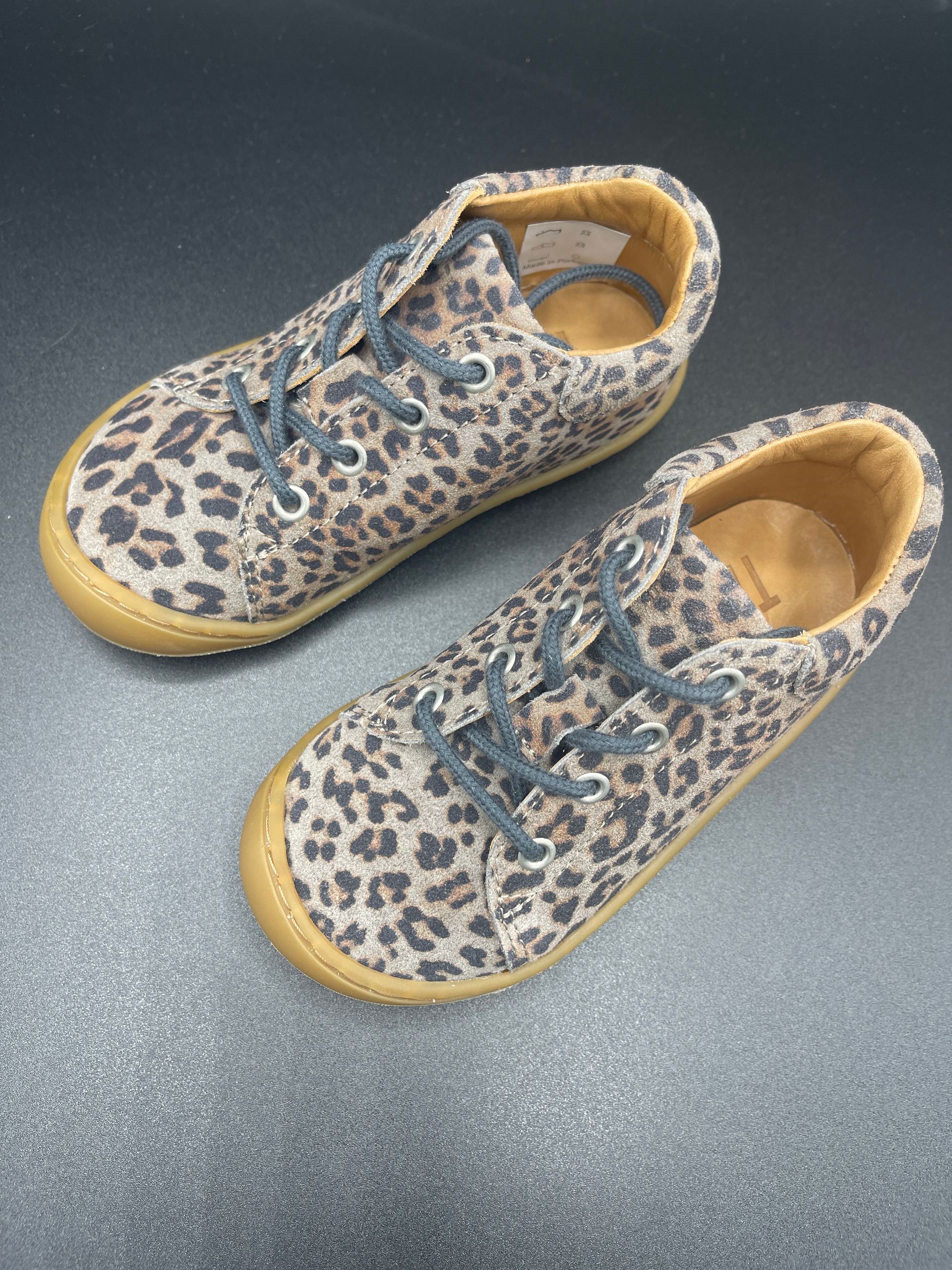 Telyoh bare | Lauflerner LEO | sand