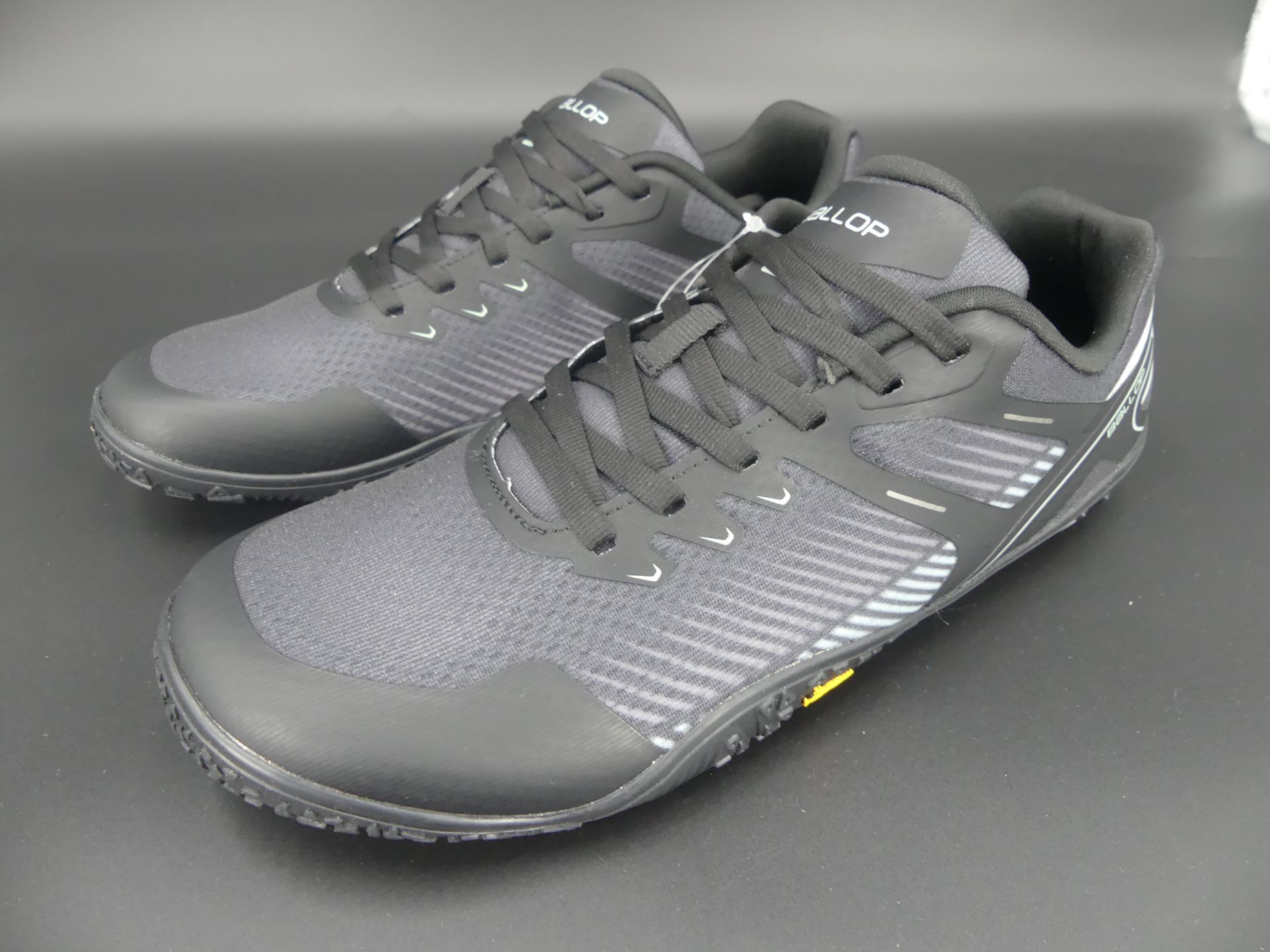 Ballop Escur – flexibler Barfuß-Turnschuh Schwarz
