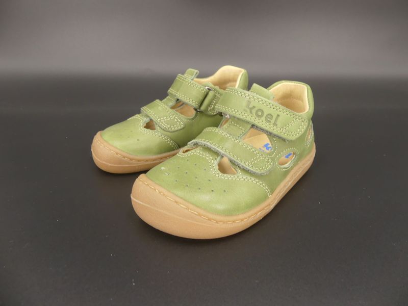KOEL BEP Sandal – Olive (Korkid) KOEL BEP sandal in olive – closed front with wide Velcro strap