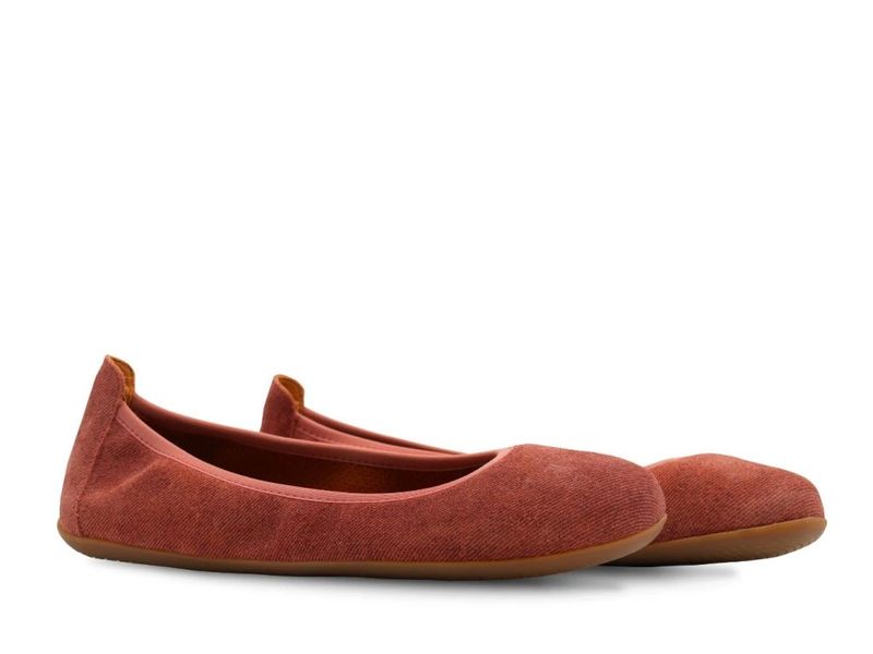 Aylla Ballerina Rosa – Barfußschuh für Damen in Jeansoptik Paaransicht des Aylla Ballerina in Rosa (Jeansoptik) – eleganter Damen-Barfußschuh aus Veloursleder mit flacher Sohle