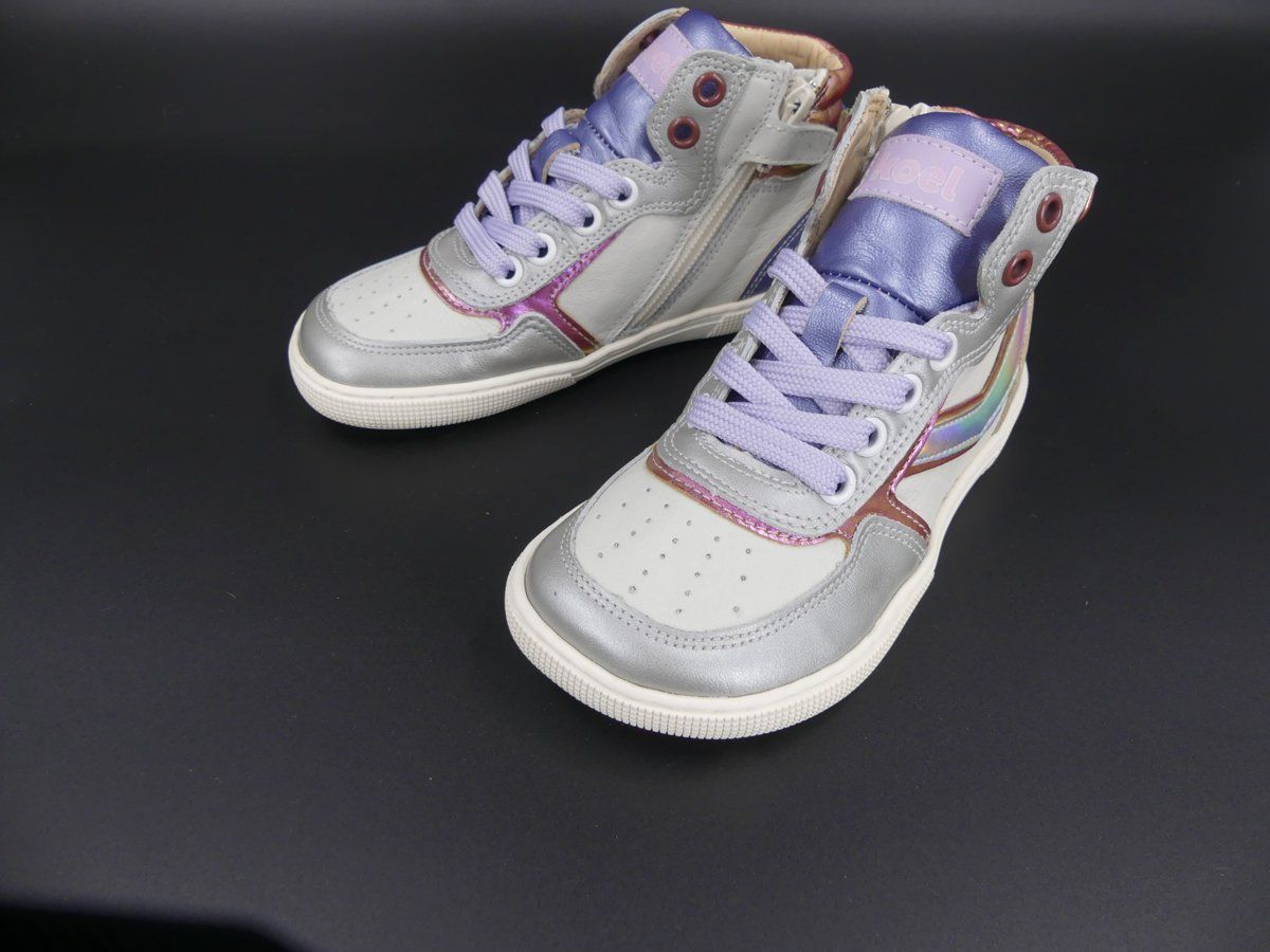 KOEL Danish Metallic Silver – linke Seitenansicht des glänzenden Barfuß-Highcuts für Kinder und Dam…