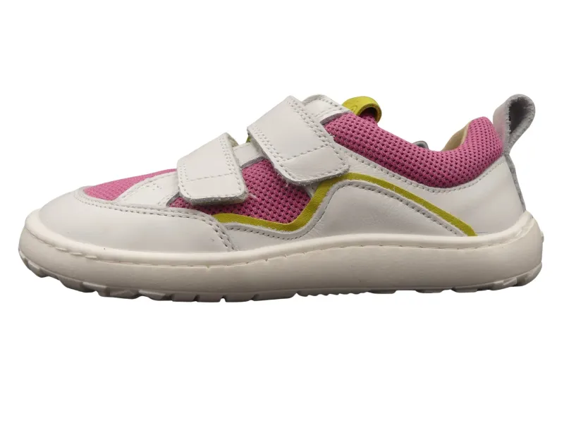 Froddo Barefoot Sneaker Base – White Fuxia Side view of the Froddo Barefoot Base kids’ shoe in white and fuchsia with mesh panels