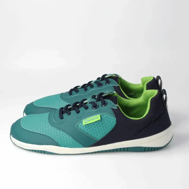 bLIFESTYLE wüstenwindSTYLE Sneaker Petrol – veganer Barfuß-Sportschuh Seitliche Ansicht des bLIFESTYLE wüstenwindSTYLE Sneakers in Petrol mit navyfarbenen und limettengrünen Details