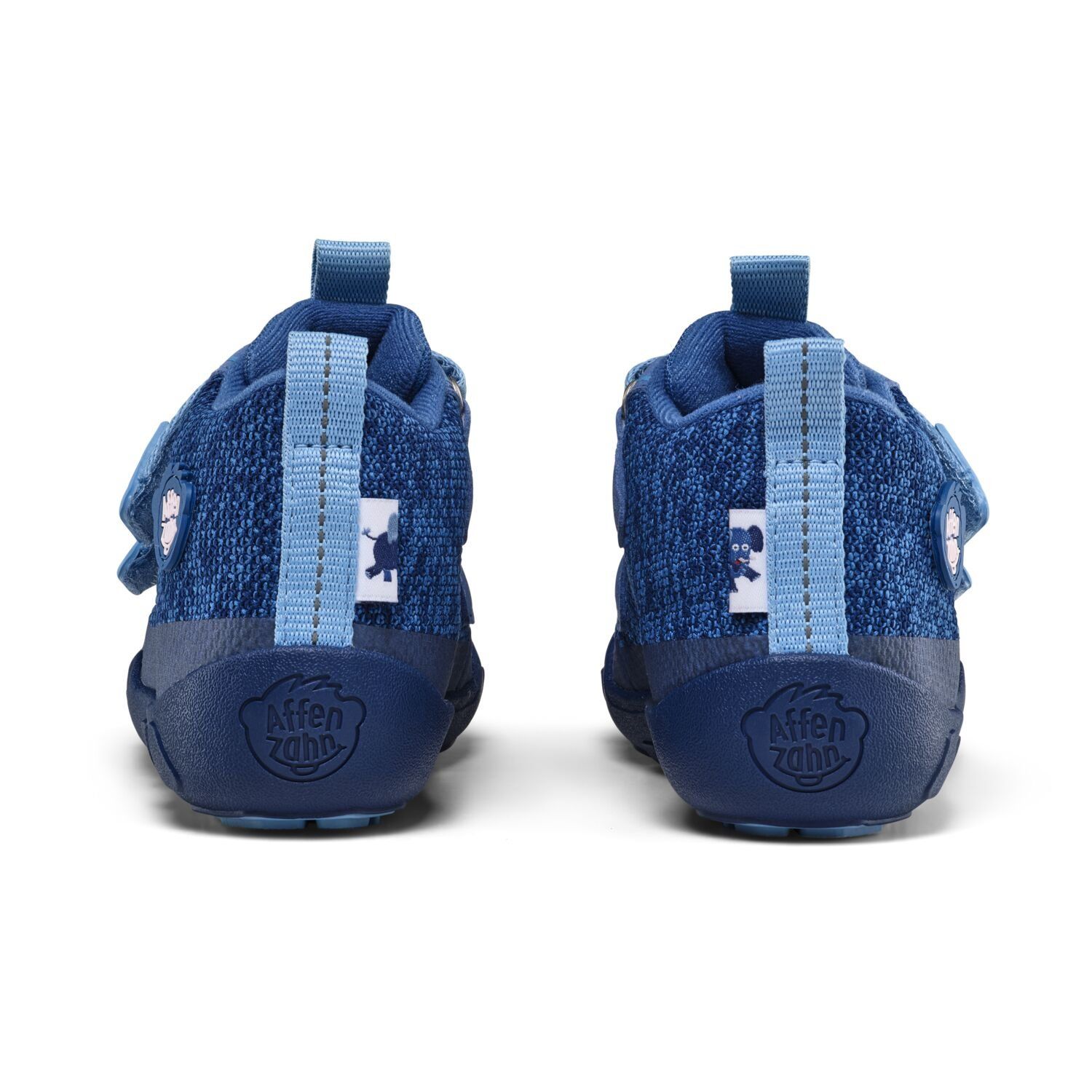 Barfußschuh für Kinder – Seitenansicht des blauen Affenzahn Knit Happy Elefant mit elastischer Sohl…