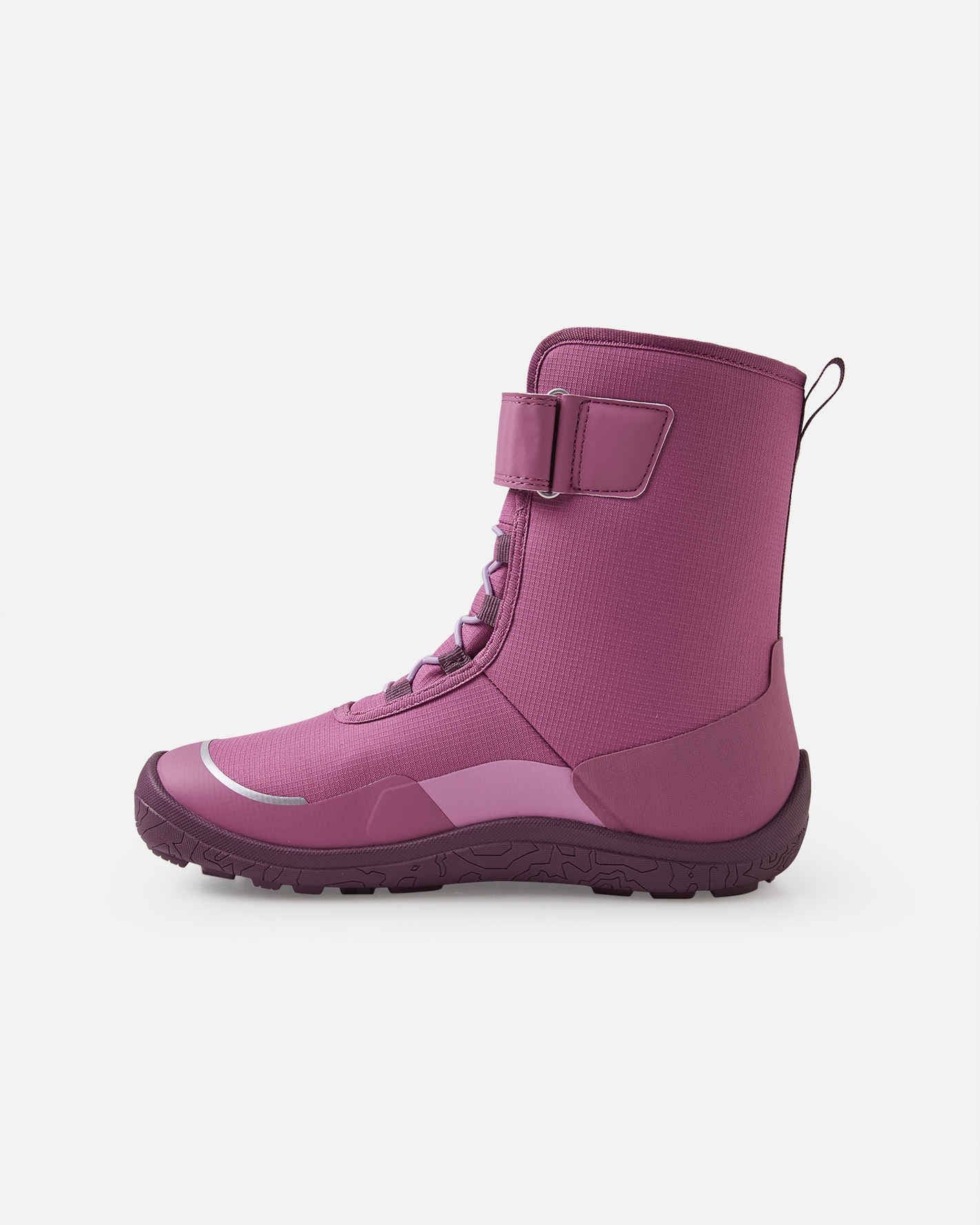 Seitenansicht des Reima TALVELLA Junior Barfuß-Winterstiefels in Red Violet, linke Seite