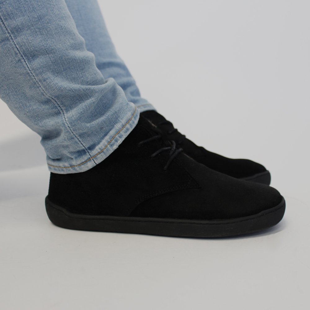 bLIFESTYLE classicSTYLE Schwarz warme Barfußschuhe aus Veloursleder mit Wollvlies
