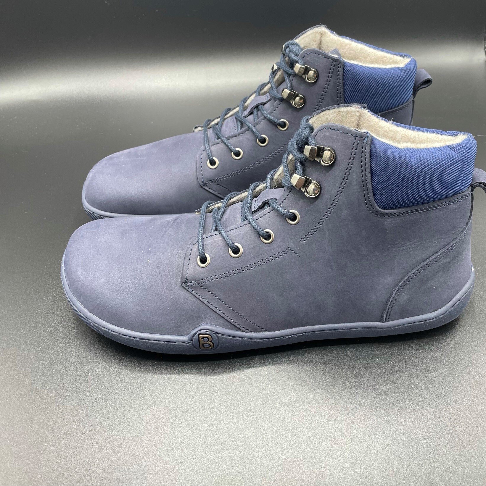 bLifestyle streetSTYLE Nappa Dunkelblau High Cut Barfußschuh mit Wollvlies – Vorderansicht