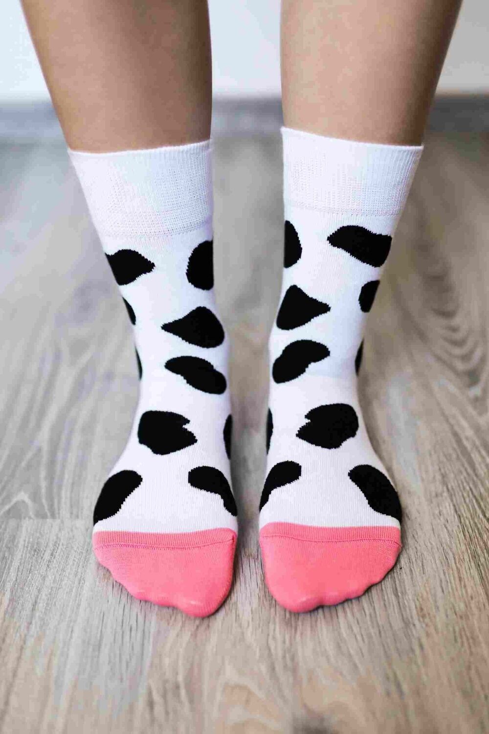 BeLenka Barfußsocken Kuhflecken mit mehr Platz im Zehenbereich