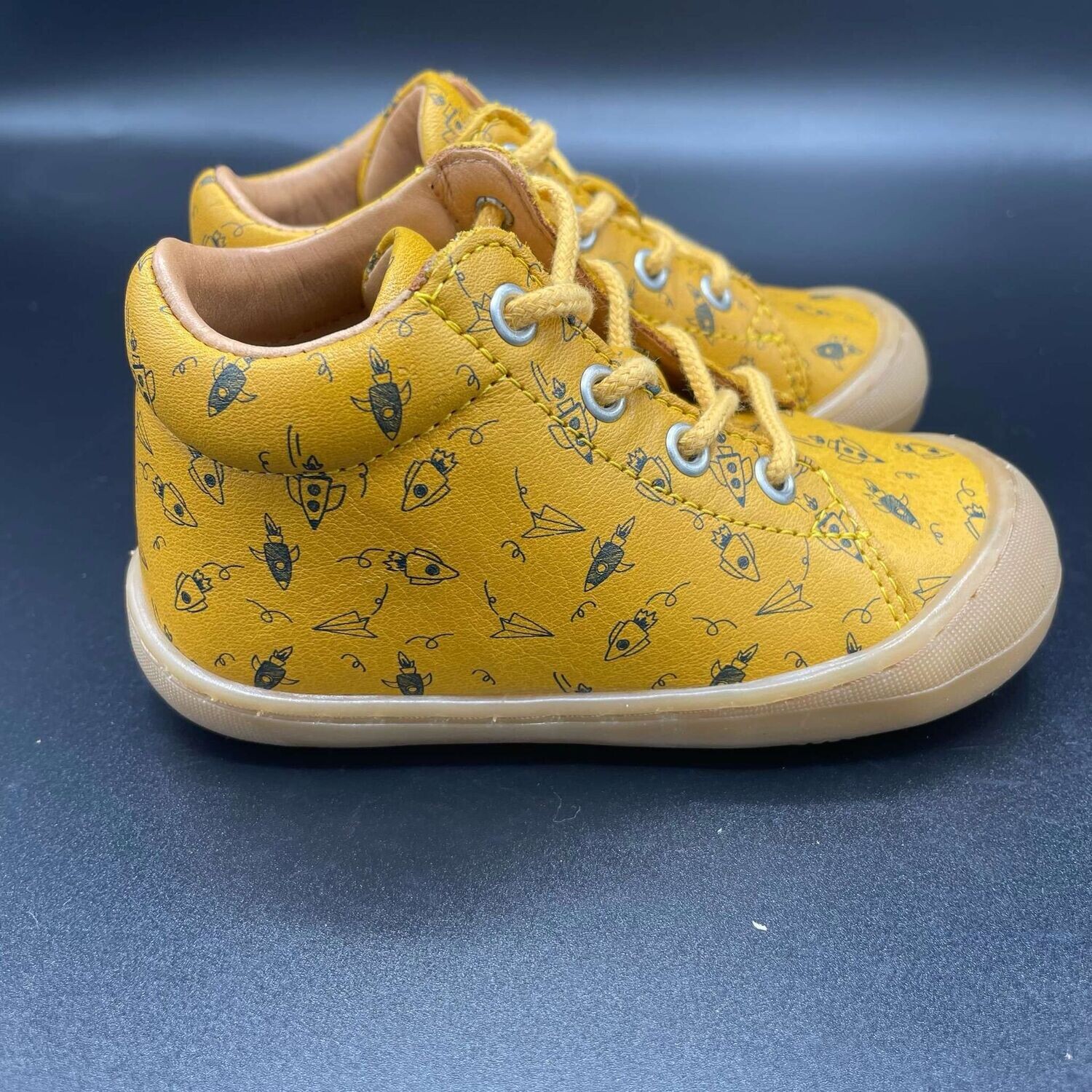 Telyoh - Lauflerner Schnürer - yellow rockets ?