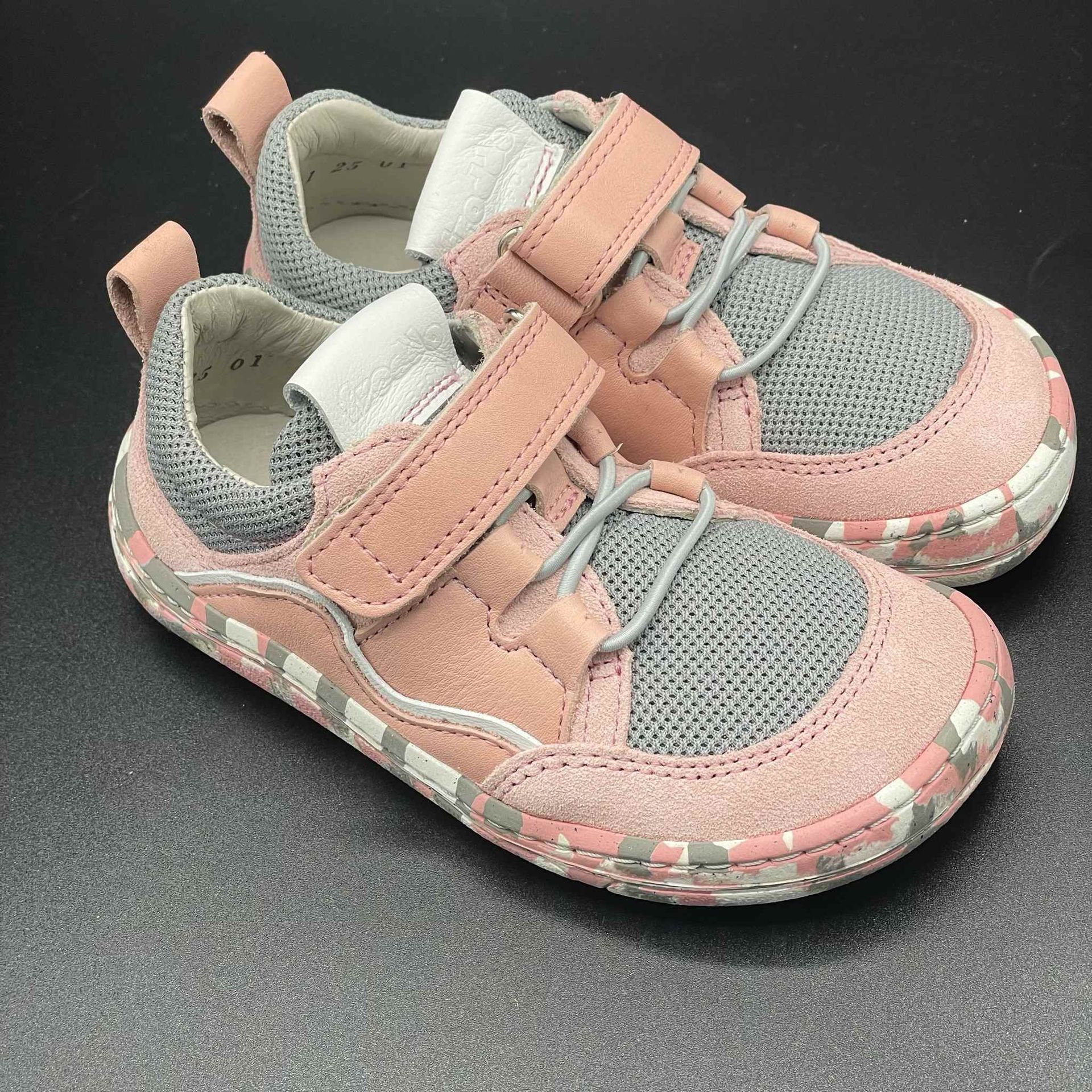 Froddo Sneaker Rose Grey Kinder-Barfußsneaker mit Gummizug und Klettriegel