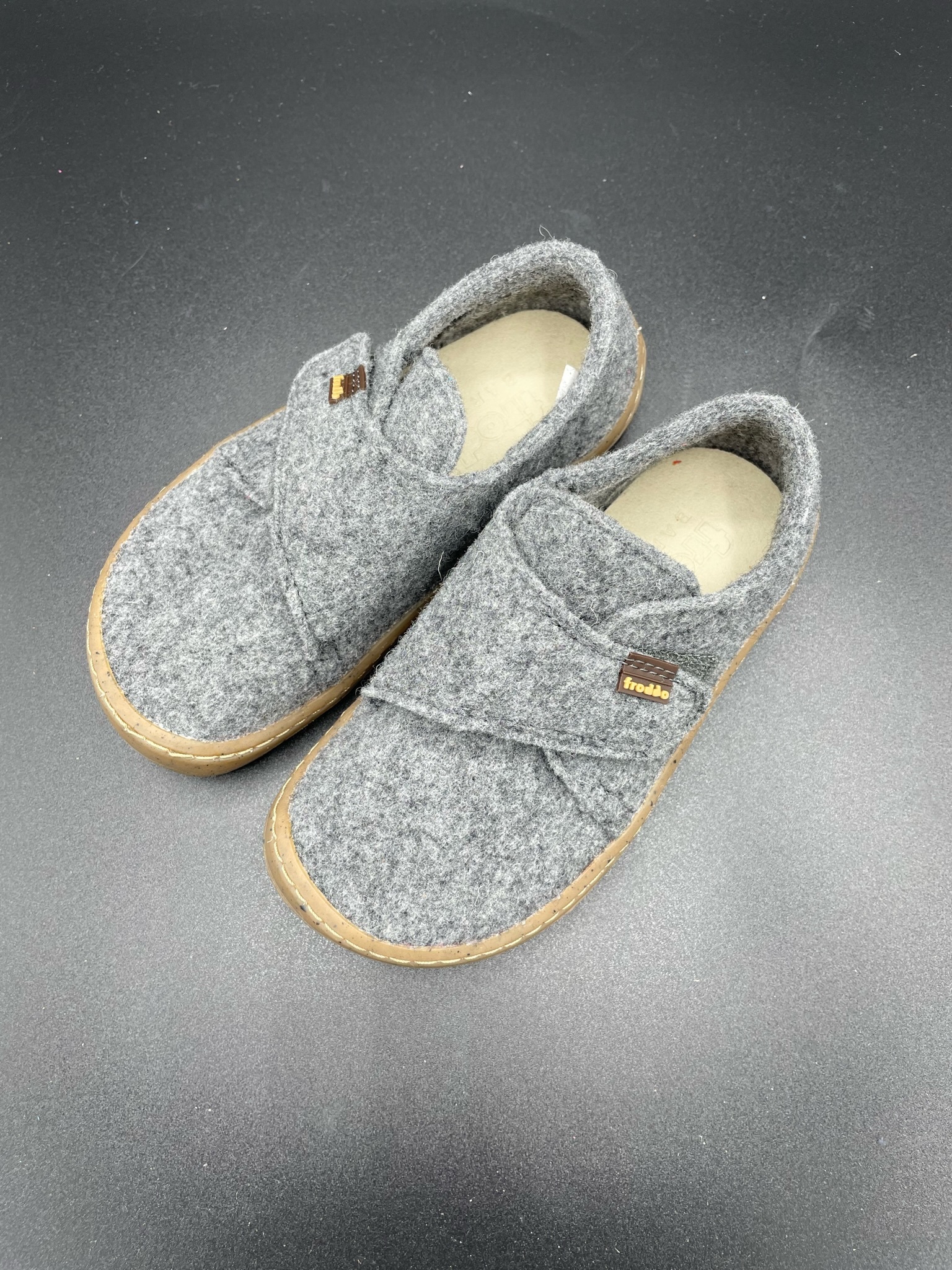 Froddo Wooly Grau Barfuß Hausschuhe Kinder Wollfilz