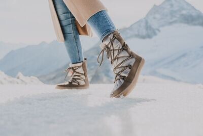 BeLenka Snow-Fox ~ champagner Be Lenka Snowfox Champagne Barfuß Schneeboots Damen mit Merinowolle und wasserabweisender Membran