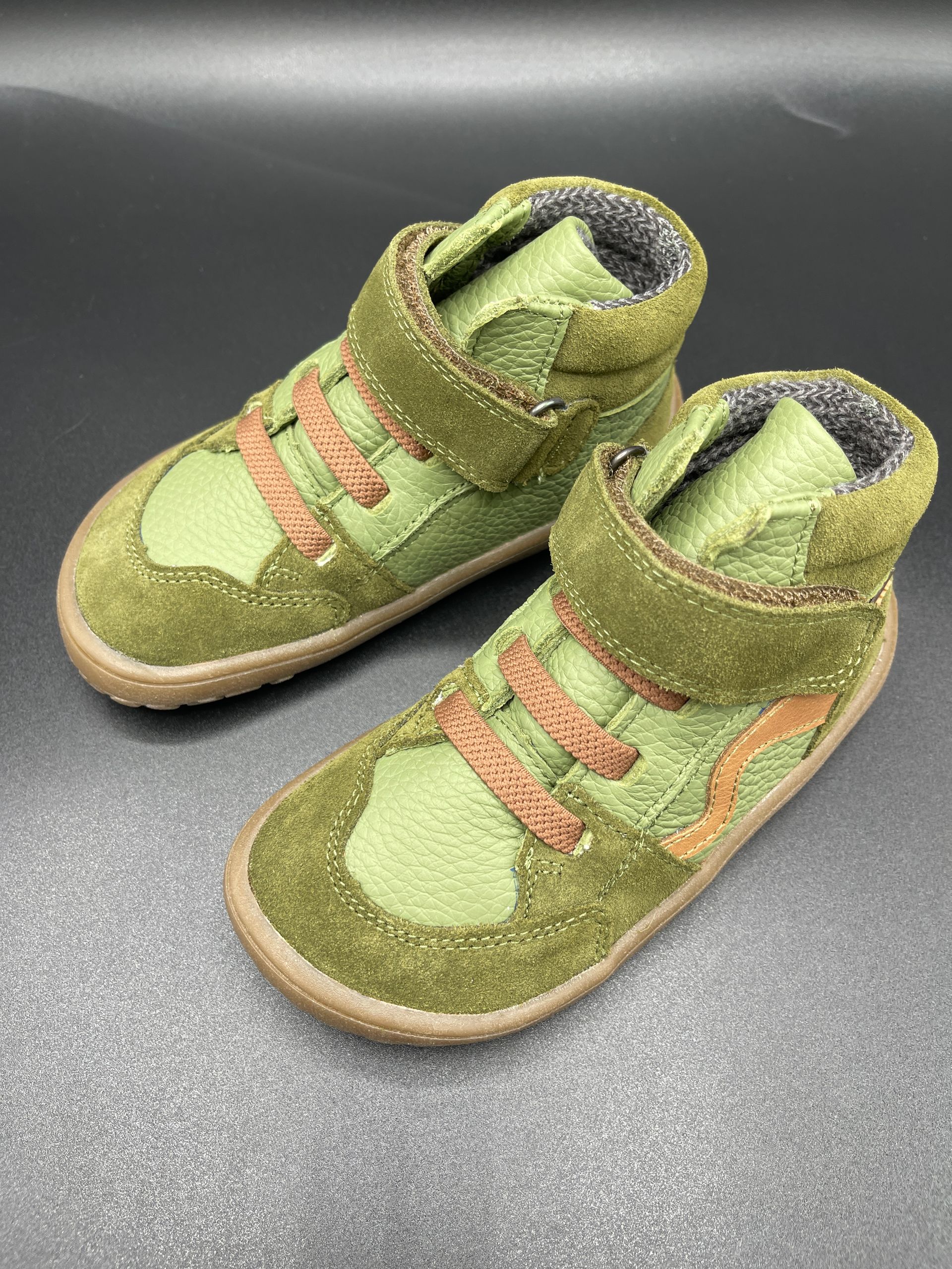 Froddo Barefoot Tex Go Olive Kinder-Barfußschuh mit TEX-Membran - Paaransicht