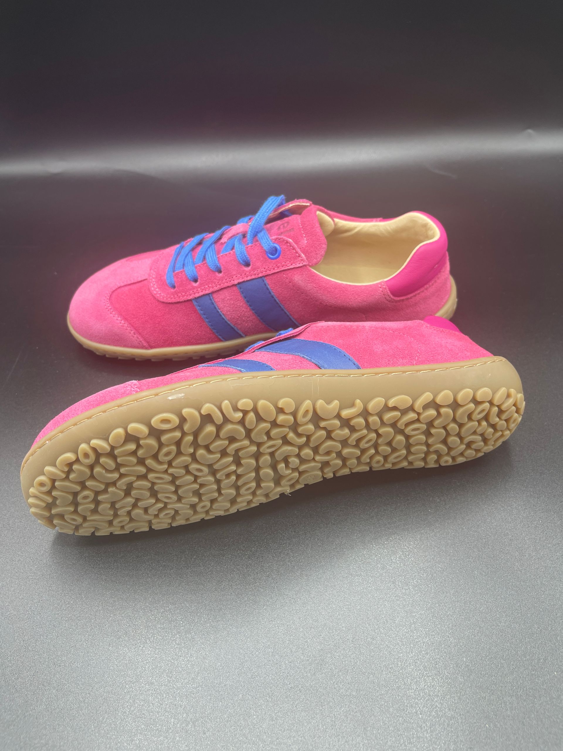 KOEL ILA Fuchsia Damen Barfußsneaker Seitenansicht