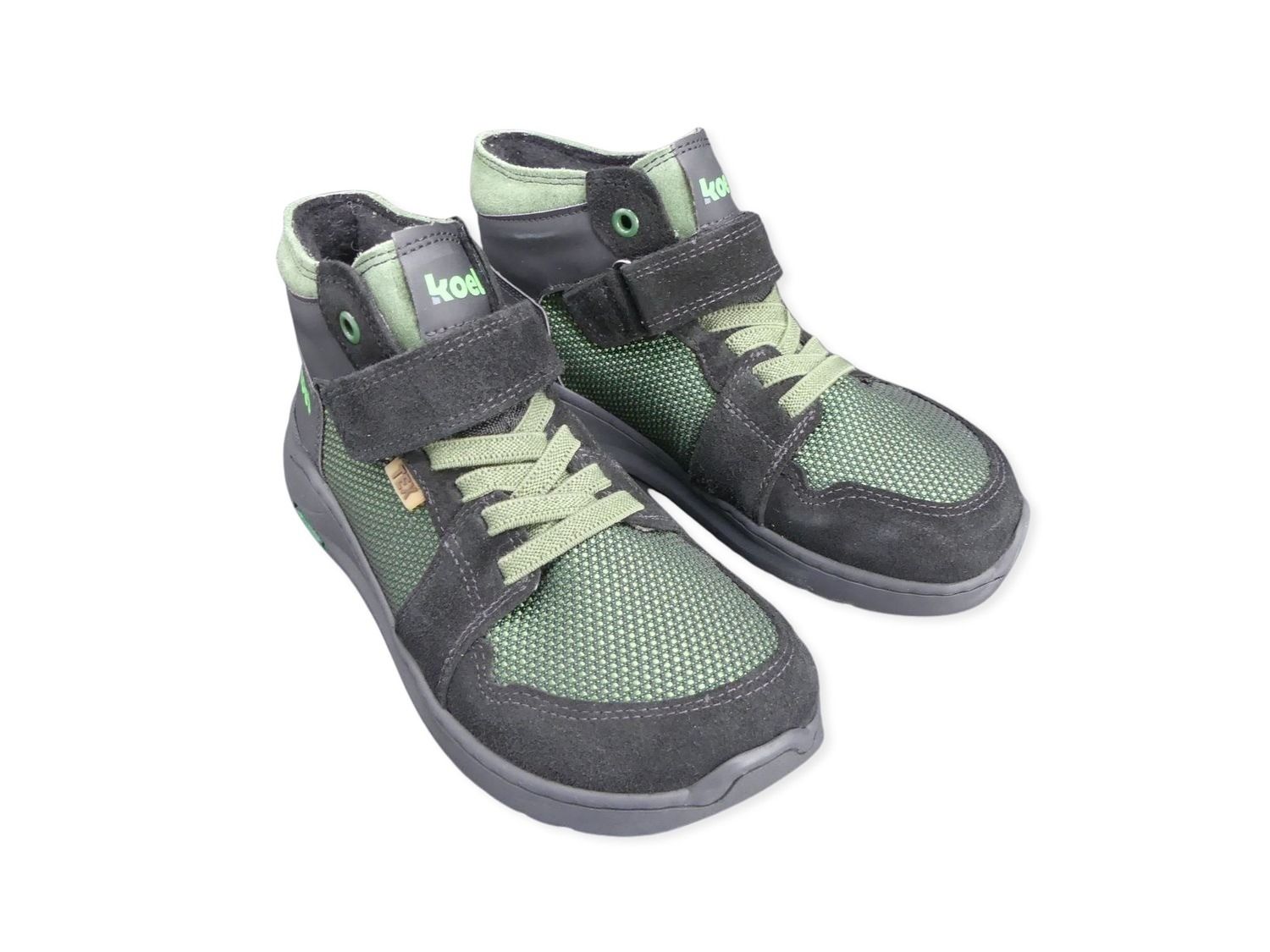 Zweite Seitenansicht KOEL Sky Tex Olive – Barfußschuh für Kinder in gruen mit Klettverschlus