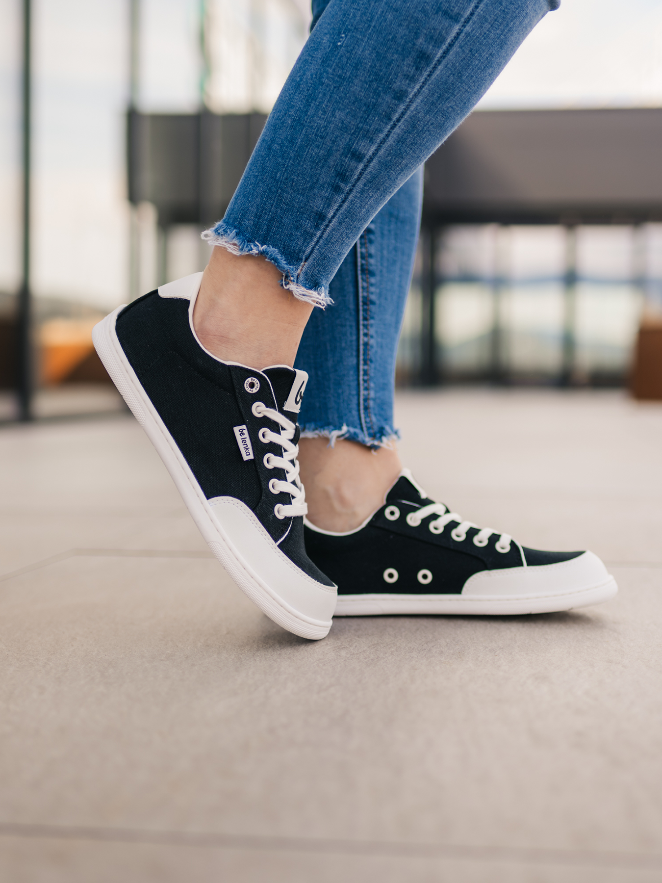 be Lenka Rebound Black White veganer Barfußsneaker für Damen und Herren