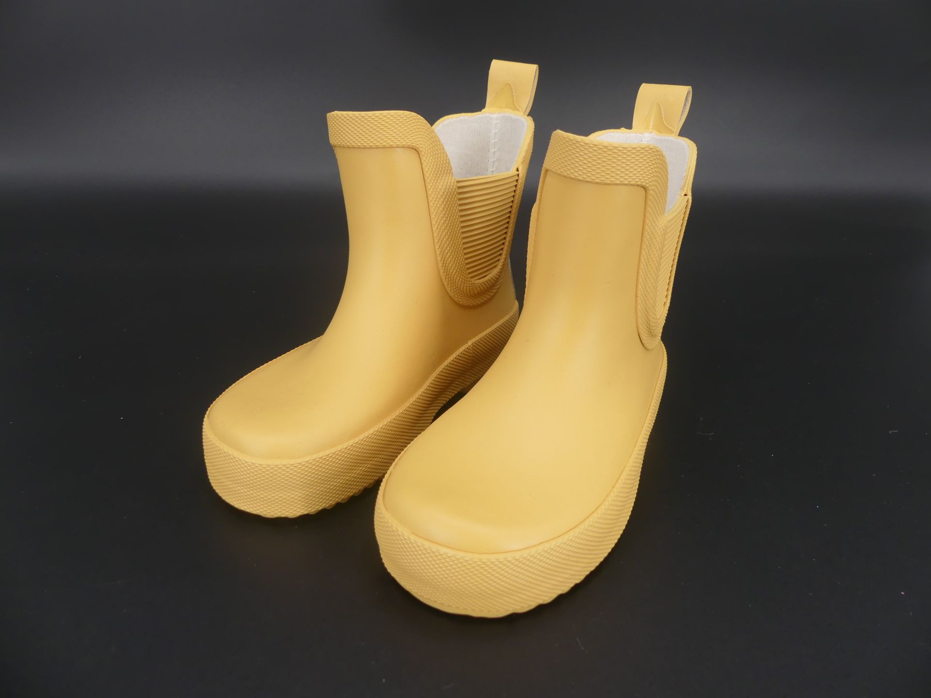 Mikk-Line kurze Wellies Ratan goldgelb für Kinder