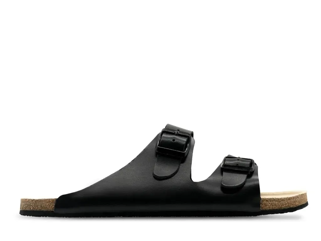 Aylla THAK Barfußpantoffel Schwarz – Unisex mit Korksohle Barfußpantoffel Aylla THAK in Schwarz – seitliche Ansicht mit zwei verstellbaren Riemen und Korksoh…