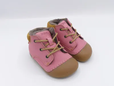 Koel Baby Ava Pink – Lauflernschuhe mit Lammfellfutter, seitliche Ansicht im Paar