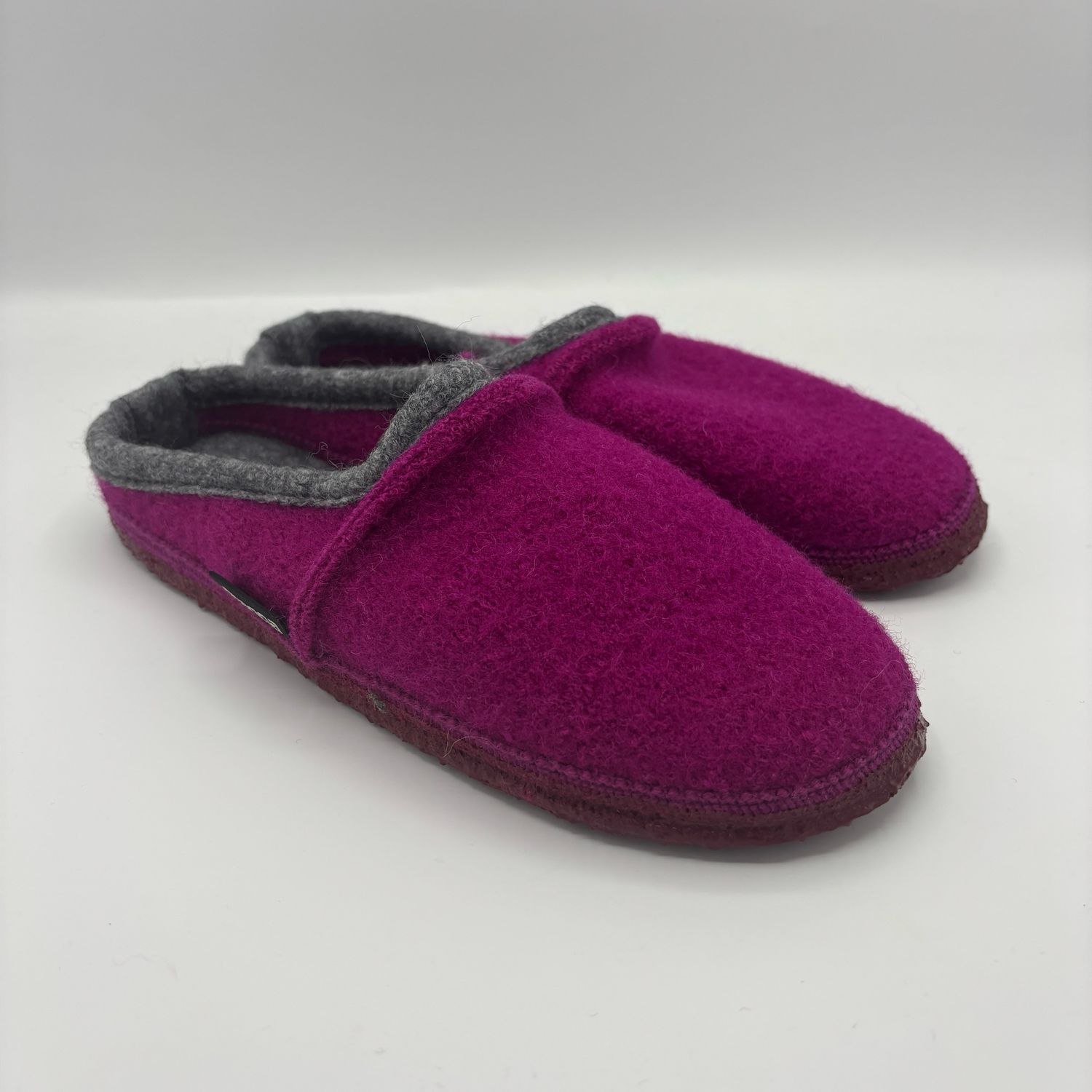 Nanga Gipfel Damen Hausschuh Wollfilz Beere – Latexsohle Nanga Gipfel Damen Hausschuh Wollfilz Beere – Latexsohle