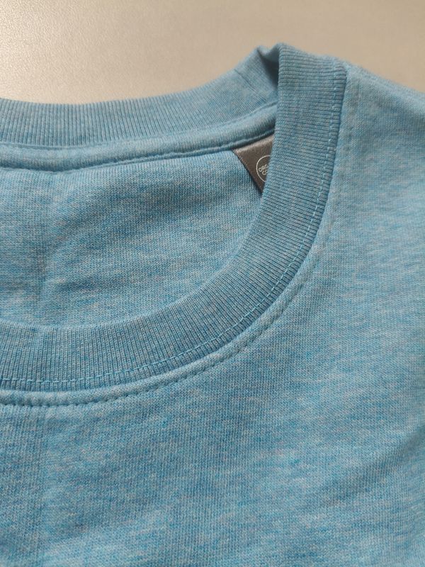 Sweater met betekenis *SALE* Sweater met betekenis *SALE*