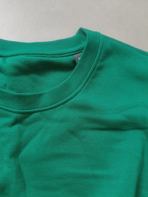 Sweater met betekenis *SALE* Sweater met betekenis *SALE*