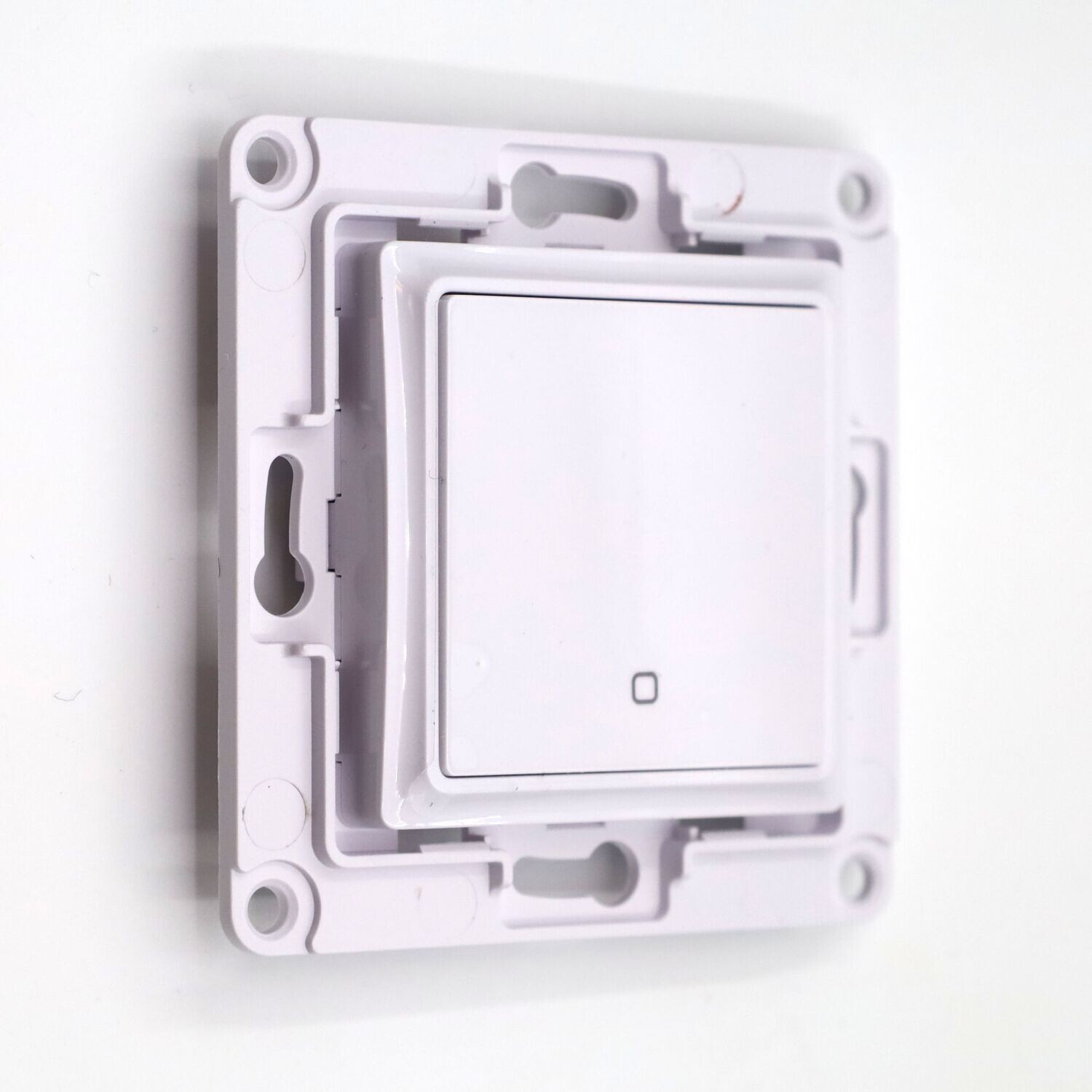 Shelly Wall Switch 1 - valkoinen kytkin ja pidike Plus -laitteille ja Dimmer 2:lle