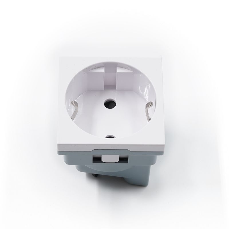 Shelly Wall Display Stand Valkoinen pistokevirtalähde