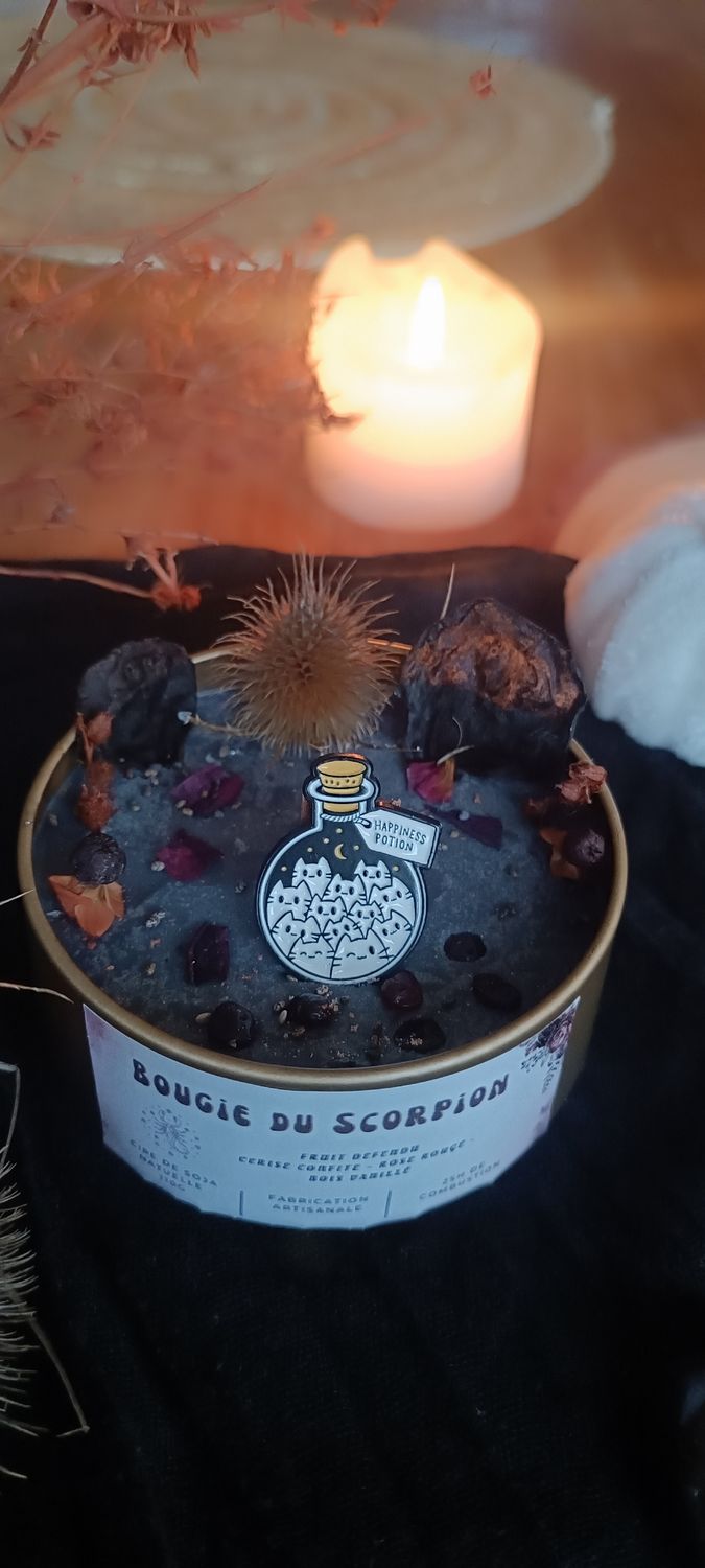 Bougie Scorpion &quot;Fruit Défendu &quot; 🌹